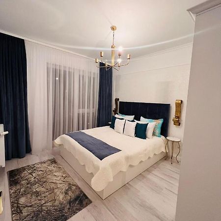 Apartament Larysse Oradea Exteriör bild