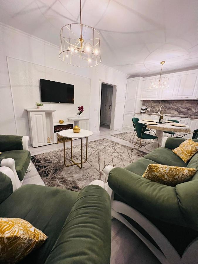 Apartament Larysse Oradea Exteriör bild